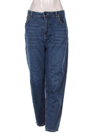 Damskie jeansy Trendyol, Rozmiar L, Kolor Niebieski, Cena 134,99 zł