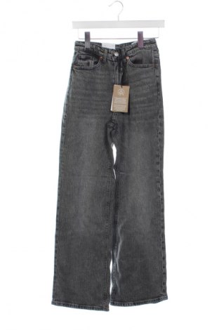 Γυναικείο Τζίν Vero Moda, Μέγεθος XS, Χρώμα Γκρί, Τιμή 49,99 €