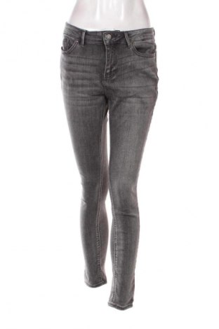 Blugi de femei Vero Moda, Mărime L, Culoare Gri, Preț 115,99 Lei