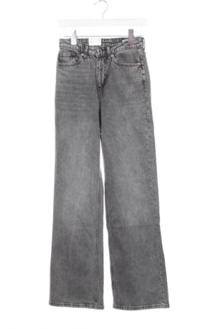 Damskie jeansy Vero Moda, Rozmiar S, Kolor Szary, Cena 252,99 zł