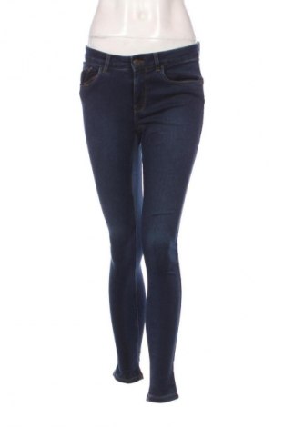 Damskie jeansy Vero Moda, Rozmiar S, Kolor Niebieski, Cena 111,99 zł
