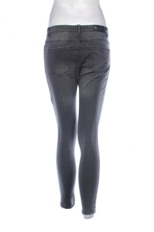 Női farmernadrág Vero Moda, Méret M, Szín Szürke, Ár 15 409 Ft