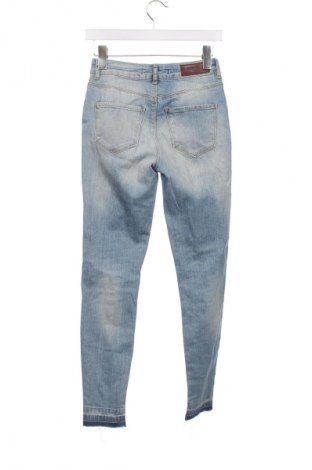 Damskie jeansy Vero Moda, Rozmiar XS, Kolor Niebieski, Cena 111,99 zł
