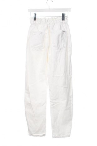 Damskie jeansy Zara, Rozmiar XS, Kolor Biały, Cena 64,64 zł