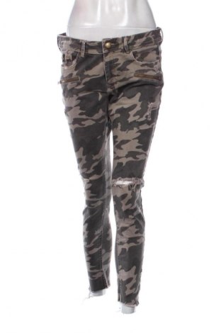 Damen Jeans Zara, Größe XL, Farbe Mehrfarbig, Preis 13,81 €