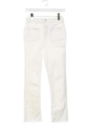 Дамски дънки Zara, Размер XS, Цвят Бял, Цена 28,12 лв.