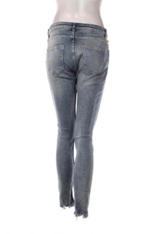 Blugi de femei Zara, Mărime M, Culoare Albastru, Preț 91,99 Lei