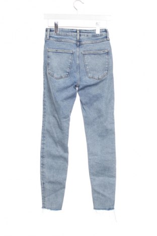 Damskie jeansy Zara, Rozmiar XS, Kolor Niebieski, Cena 64,64 zł