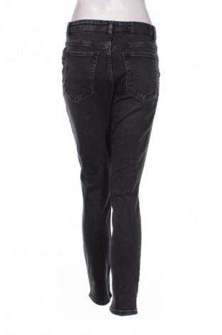 Blugi de femei Zara, Mărime M, Culoare Negru, Preț 91,99 Lei