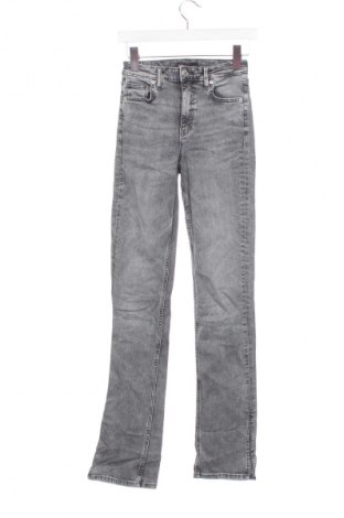 Blugi de femei Zara, Mărime XS, Culoare Gri, Preț 91,99 Lei