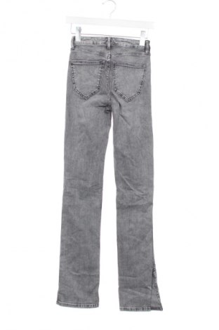 Blugi de femei Zara, Mărime XS, Culoare Gri, Preț 91,99 Lei