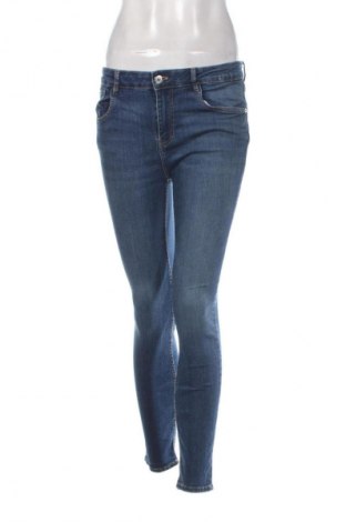 Damskie jeansy Zara, Rozmiar M, Kolor Niebieski, Cena 88,99 zł