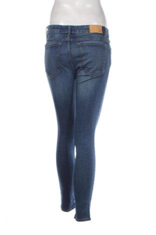 Damskie jeansy Zara, Rozmiar M, Kolor Niebieski, Cena 88,99 zł