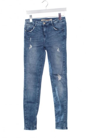 Дамски дънки Zara, Размер M, Цвят Син, Цена 27,99 лв.