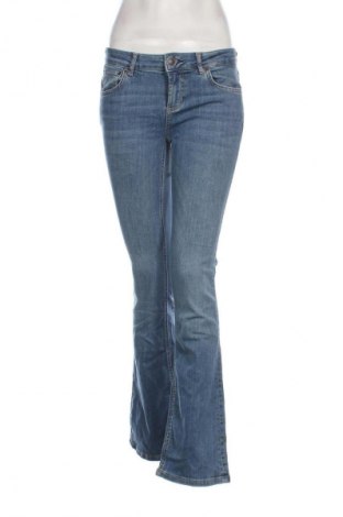 Damskie jeansy Zara, Rozmiar M, Kolor Niebieski, Cena 88,99 zł