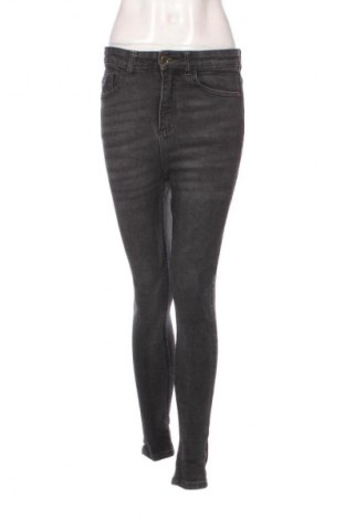 Damen Jeans Zara, Größe S, Farbe Grau, Preis 18,99 €