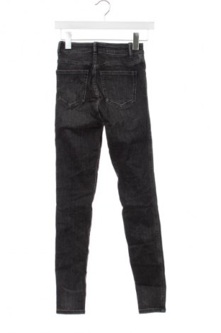 Дамски дънки Zara, Размер XXS, Цвят Черен, Цена 27,99 лв.