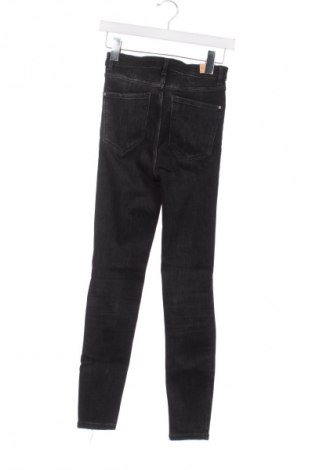 Blugi de femei Zara Trafaluc, Mărime S, Culoare Negru, Preț 74,00 Lei