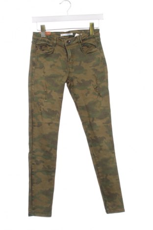 Blugi de femei Zara Trafaluc, Mărime S, Culoare Multicolor, Preț 118,42 Lei