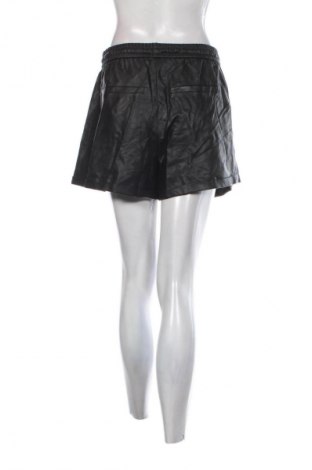 Damen Shorts Amisu, Größe M, Farbe Schwarz, Preis 13,99 €