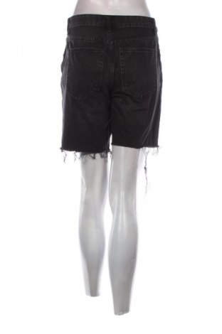 Damen Shorts Bershka, Größe S, Farbe Schwarz, Preis 10,00 €