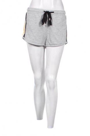 Pantaloni scurți de femei Bershka, Mărime M, Culoare Multicolor, Preț 28,90 Lei