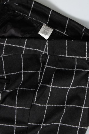 Damen Shorts Collection, Größe M, Farbe Mehrfarbig, Preis € 13,99