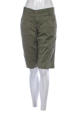 Pantaloni scurți de femei Essentials, Mărime L, Culoare Verde, Preț 64,99 Lei