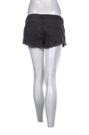 Pantaloni scurți de femei H&M Divided, Mărime M, Culoare Negru, Preț 50,00 Lei