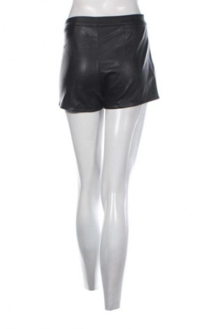 Női rövidnadrág H&M Divided, Méret S, Szín Fekete, Ár 5 199 Ft