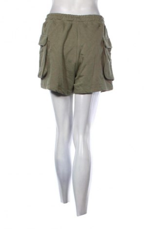 Damen Shorts Koton, Größe M, Farbe Grün, Preis 7,82 €