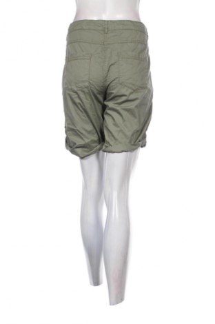 Pantaloni scurți de femei Montego, Mărime XL, Culoare Verde, Preț 95,00 Lei