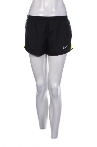 Dámské kraťasy  Nike, Velikost S, Barva Černá, Cena  513,00 Kč