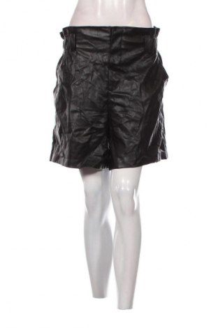 Pantaloni scurți de femei ONLY, Mărime M, Culoare Negru, Preț 156,99 Lei