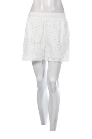 Damskie szorty Pieces, Rozmiar M, Kolor Biały, Cena 150,99 zł