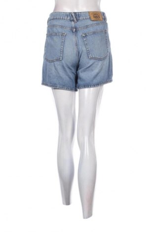 Pantaloni scurți de femei Pull&Bear, Mărime S, Culoare Albastru, Preț 51,45 Lei
