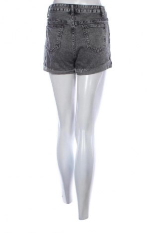 Pantaloni scurți de femei SHEIN, Mărime S, Culoare Gri, Preț 64,99 Lei