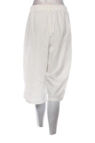 Pantaloni scurți de femei SHEIN, Mărime XXL, Culoare Alb, Preț 50,37 Lei