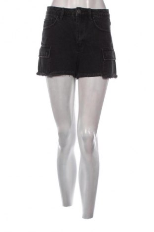 Damen Shorts Stradivarius, Größe S, Farbe Schwarz, Preis 17,61 €