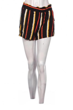 Γυναικείο κοντό παντελόνι Takko Fashion, Μέγεθος M, Χρώμα Πολύχρωμο, Τιμή 12,99 €