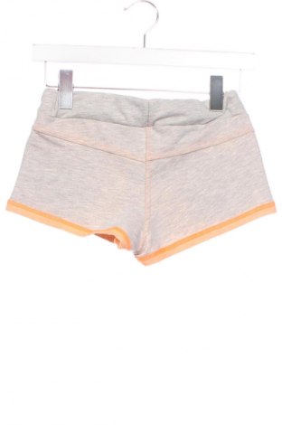 Pantaloni scurți de femei Unbranded, Mărime S, Culoare Gri, Preț 50,00 Lei