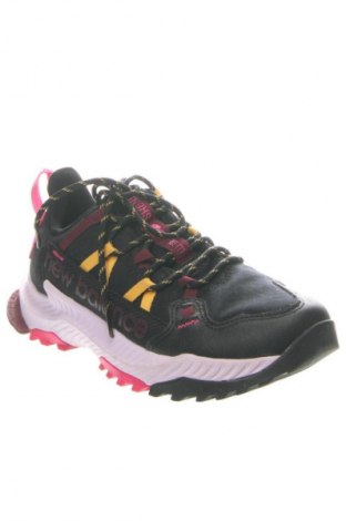Dámske topánky  New Balance, Veľkosť 40, Farba Viacfarebná, Cena  90,59 €