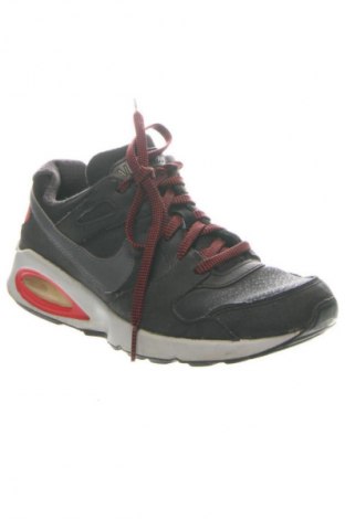 Încălțăminte de damă Nike, Mărime 38, Culoare Gri, Preț 234,67 Lei