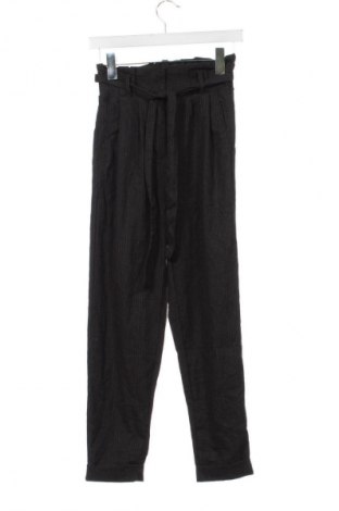 Damskie spodnie Bershka, Rozmiar XS, Kolor Kolorowy, Cena 95,99 zł
