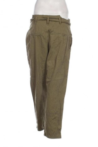 Damenhose Clockhouse, Größe L, Farbe Grün, Preis 20,99 €