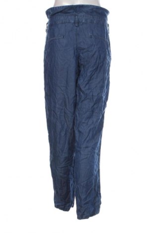 Дамски панталон Edc By Esprit, Размер XL, Цвят Син, Цена 16,99 лв.