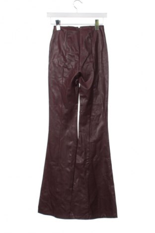 Damenhose Guess, Größe XXS, Farbe Rot, Preis 87,98 €