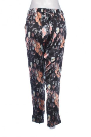 Pantaloni de femei Kaffe, Mărime M, Culoare Multicolor, Preț 107,89 Lei