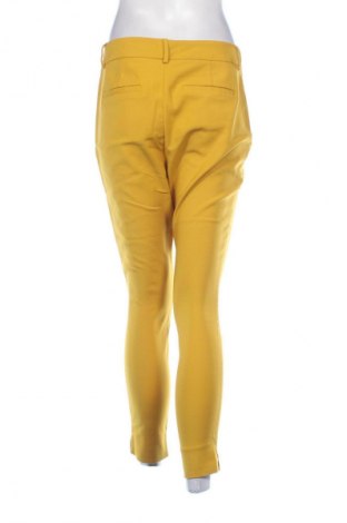 Pantaloni de femei LC Waikiki, Mărime M, Culoare Galben, Preț 84,99 Lei