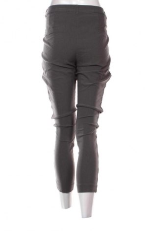 Pantaloni de femei Laura Di Sarpi, Mărime XL, Culoare Gri, Preț 98,99 Lei